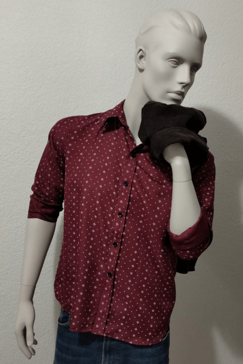 Camisa Casual Vino Punteada ML